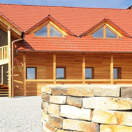 Ranc Milovice Hotel Milovice  Buitenkant foto